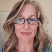 Dr. Yolande le Roux
