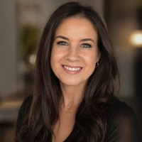 Dr. Marianne Ferreira